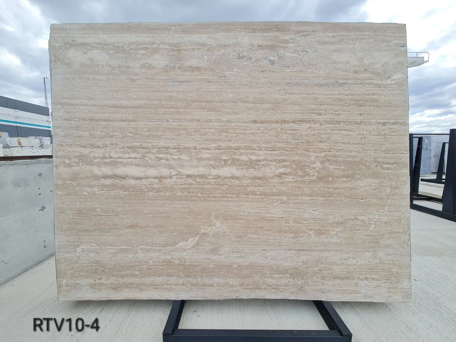 Riva Travertine Vein Cut